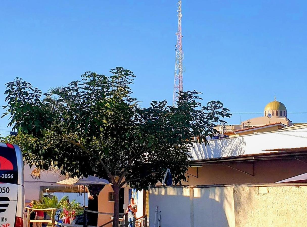 Pousada Romeiros Do Pai Eterno - Santuario Basilica De Trindade Trindade  Exterior foto